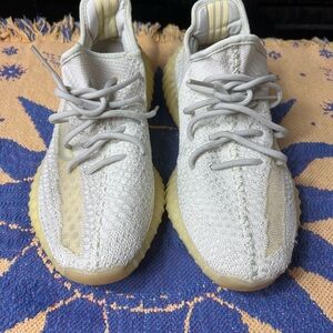 Adidas Yeezy Boost 350 V2 Light Size 10.5